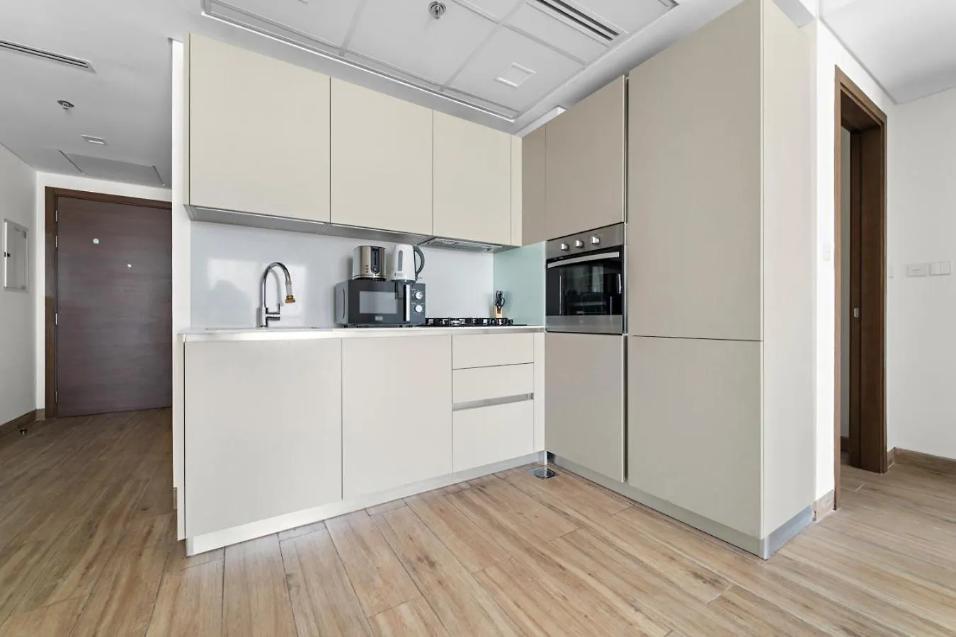 דירות דובאי Stonetree - Newly Furnished - Al Furjan